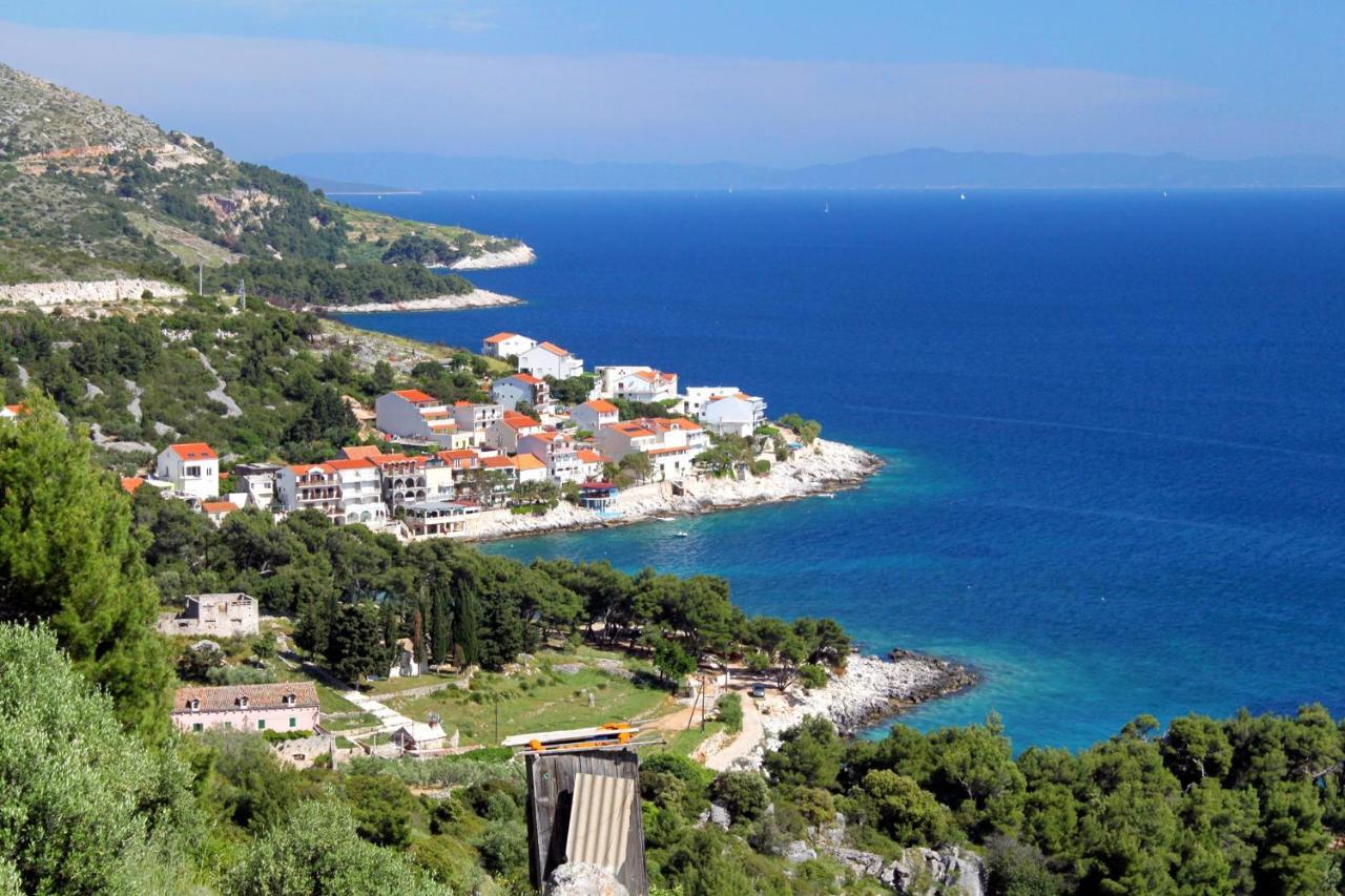 Apartments By The Sea Milna, Hvar - 12244 Экстерьер фото